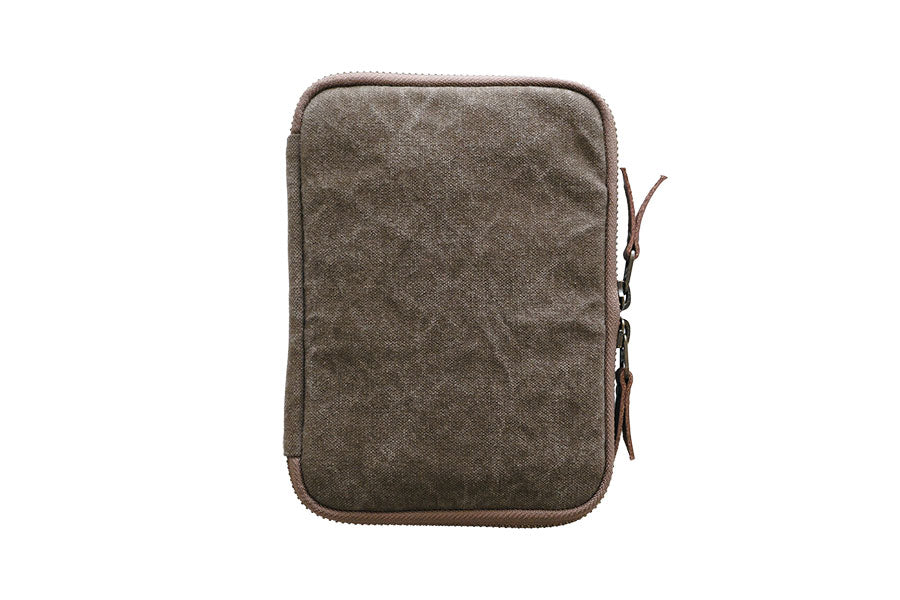 FLAT tool case / A6 Wide - Brown - Etui von Yuruliku