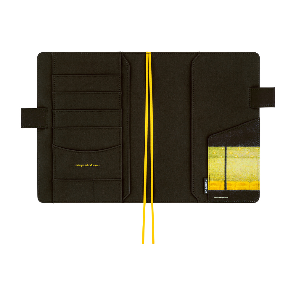 Hülle A5 Cousin – Akiko Miyakoshi: An Airport at Night | Hobonichi