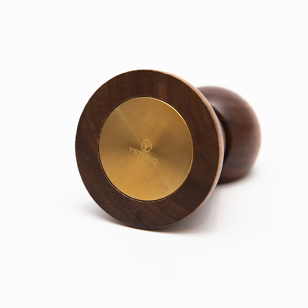 Classic Reflect - Magnetischer Halter aus Walnussholz - Wooden Memo Stand - YSTUDIO