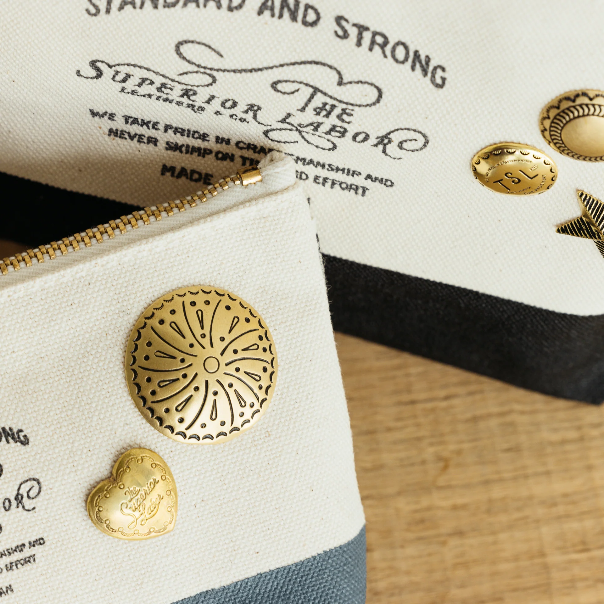 Pin Herz - Messing - The Superior Labor