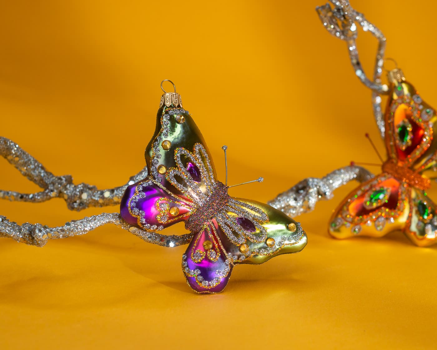 Schmetterling lila mit Steinen - Christbaumschmuck aus Glas-2247.02-Hanco-Christbaumschmuck Schmetterling lila mit Steinen - Christbaumschmuck aus Glas von Hanco aus der Kategorie Christbaumschmuck mit der Artikelnummer 2247.02