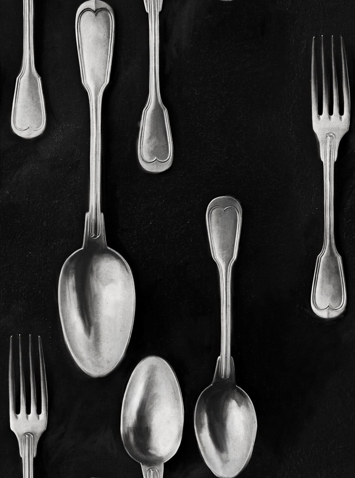 Tapete CUTLERY SILVER von MINDTHEGAP aus der Kategorie MIND THE GAP mit der Artikelnummer WP20248