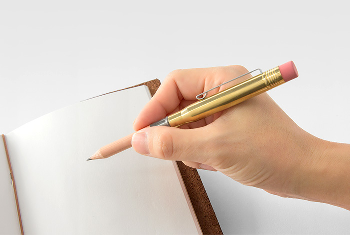 Brass Pencil - Bleistift aus Messing - Serie BRASS von der TRAVELER'S COMPANY JAPAN-38075006-TRAVELER'S COMPANY JAPAN-Messing - Brass Brass Pencil - Bleistift aus Messing - Serie BRASS von der TRAVELER'S COMPANY JAPAN von TRAVELER'S COMPANY JAPAN aus der Kategorie Messing - Brass mit der Artikelnummer 38075006